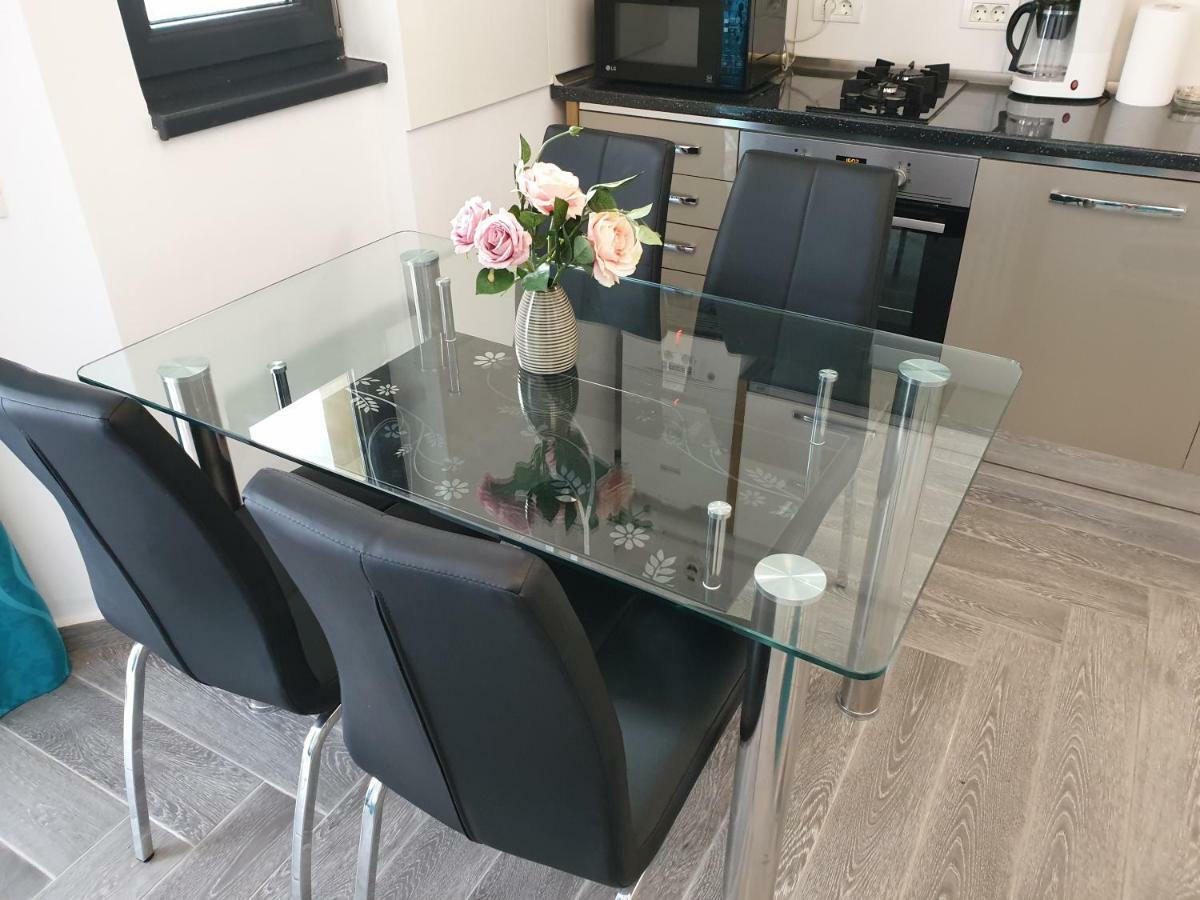 Holiday Apartment Mamaia Nord Нэводари Экстерьер фото
